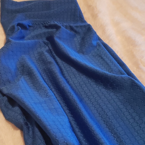 Booty enhancing leggings - Picture 2 of 4